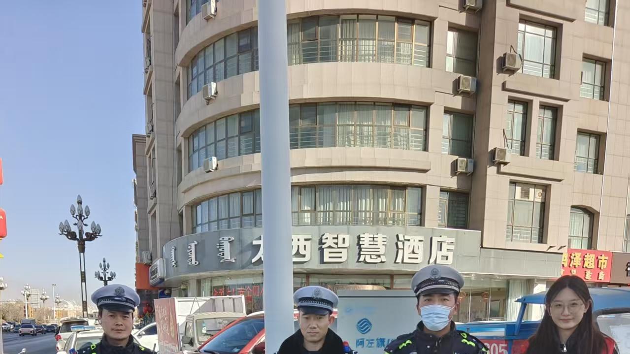 今天，我是阿拉善的小警察——当4个孩子用一天时间，把“责任”画进漫画、扛上肩膀