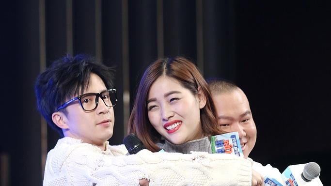 李雨桐实名举报薛之谦重婚罪后，微博被禁言