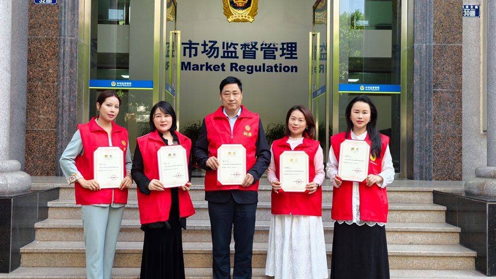 贡献媒体人力量！众鸣新闻首席记者担任重庆市铜梁区人民法院人民陪审员