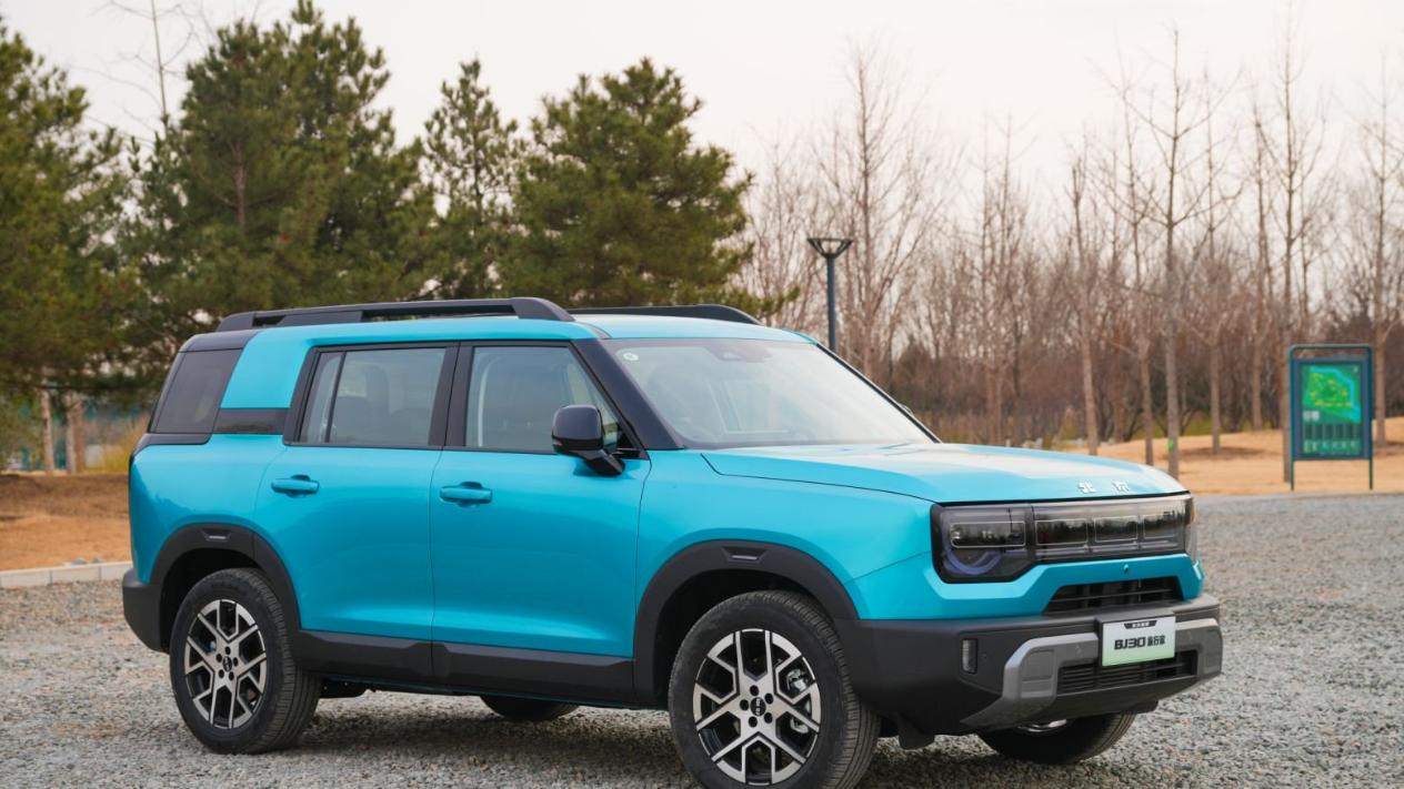 踏青不迷路，这辆“旅行家”想承包你的户外朋友圈