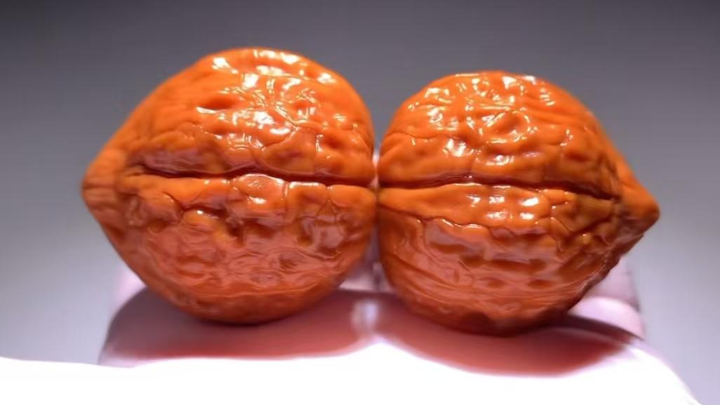 文玩核桃新手避坑3要点，做错直接废核桃，附入门选品指南