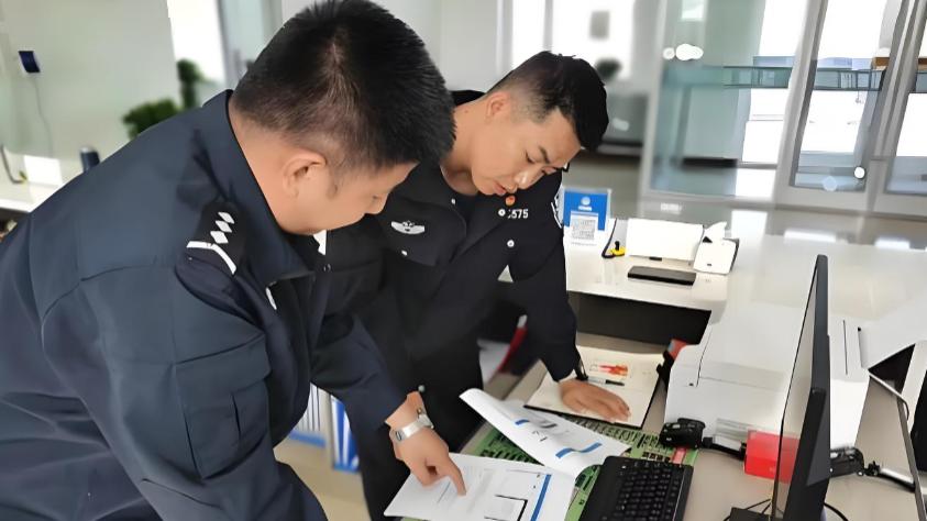 女子网购“依法退货”被拘，法律条文找不到，女子：我自己撰写的