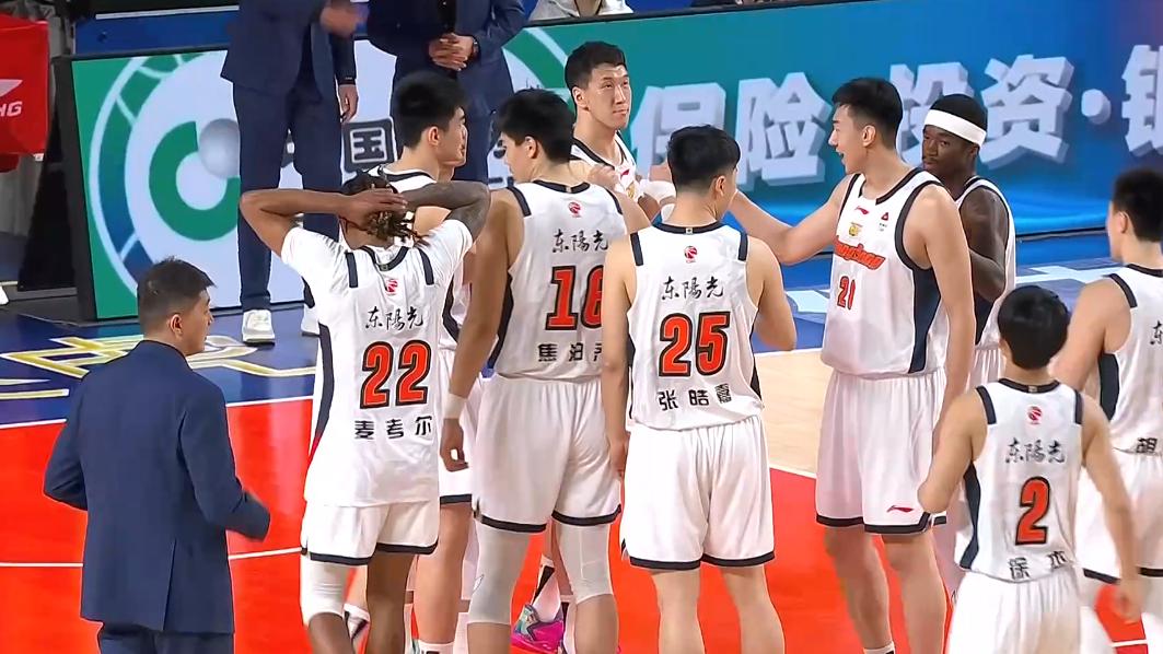 爆冷不敌新疆！广东揪3大战犯，全明星MVP0得分，三分王严重失准