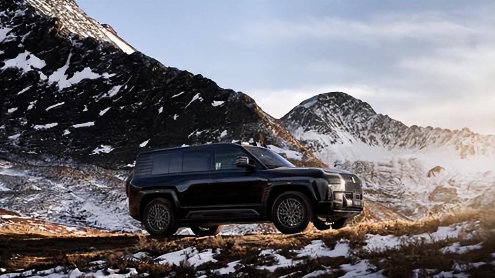 仰望多款车型上市 搭载比亚迪第二代刀片电池及闪充技术