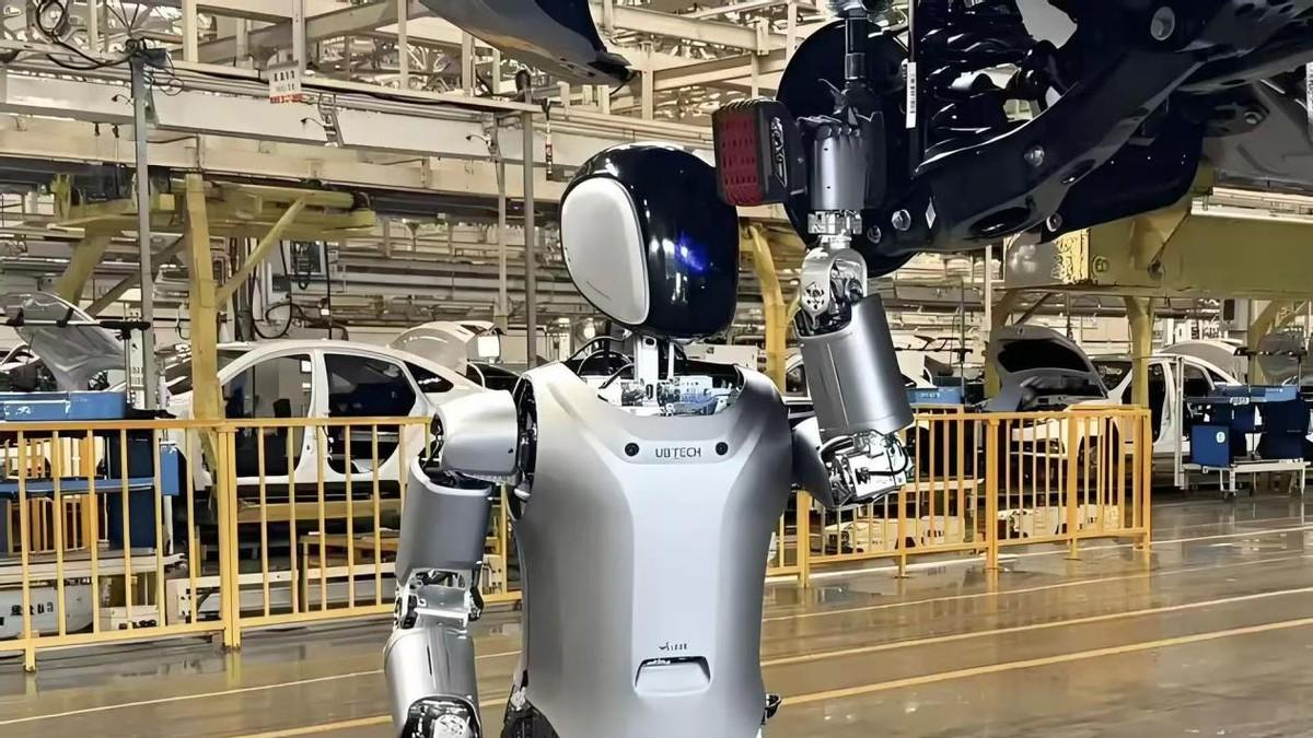 我国去年 GDP 突破 140 万亿元，5% 左右增速平稳向好