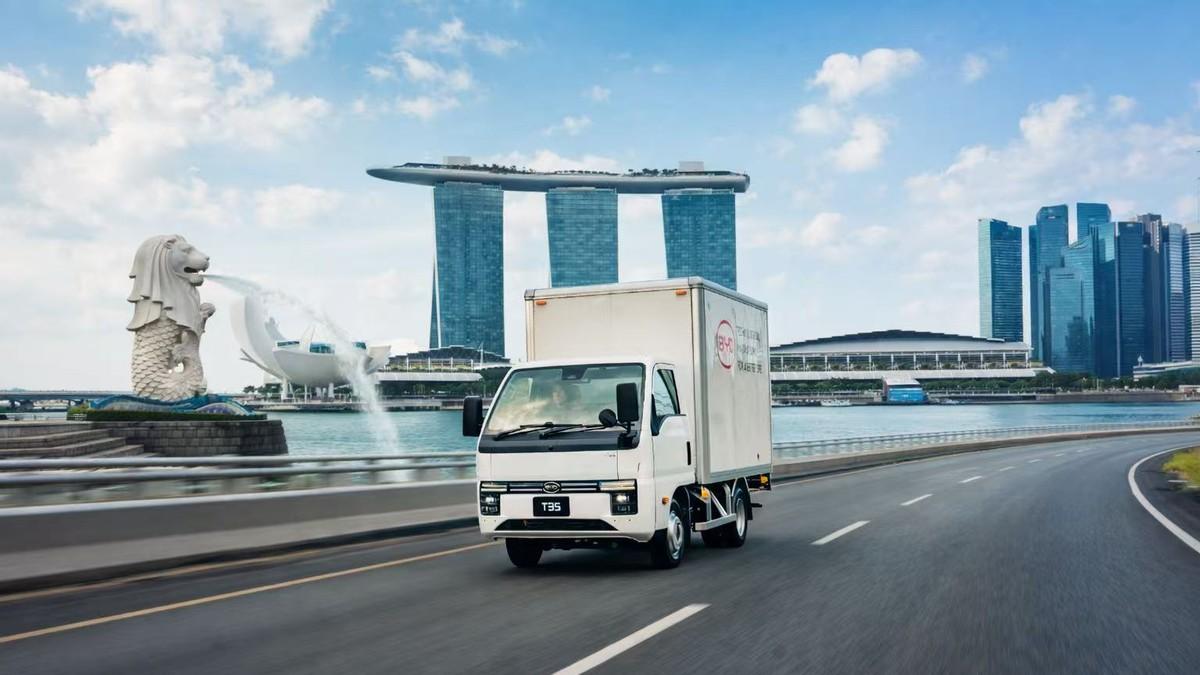 用实力助力全球绿色出行 ，比亚迪包揽新加坡多项销量冠军