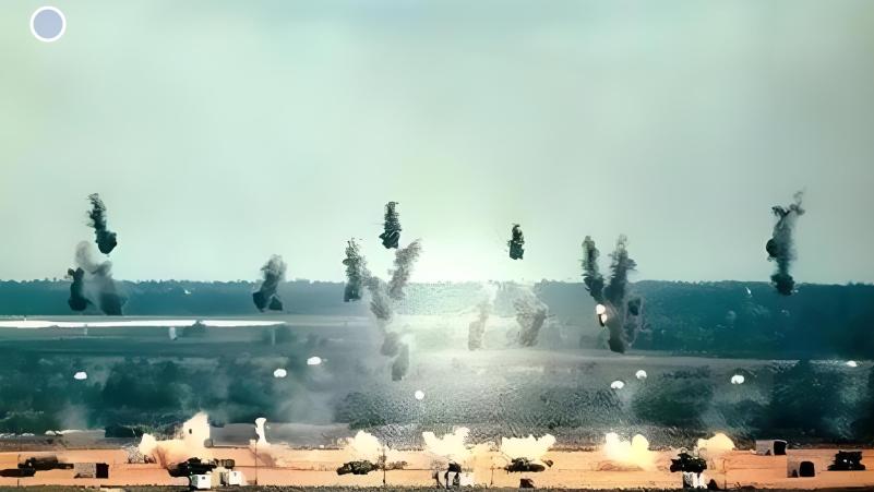 回顾：75万根钢针从天而降，10分钟内刺穿上千人，上万人跪地求饶