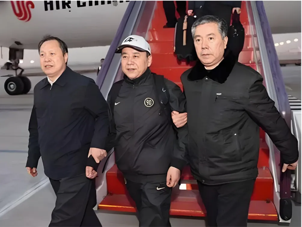 市委书记王国强潜逃美国的往事