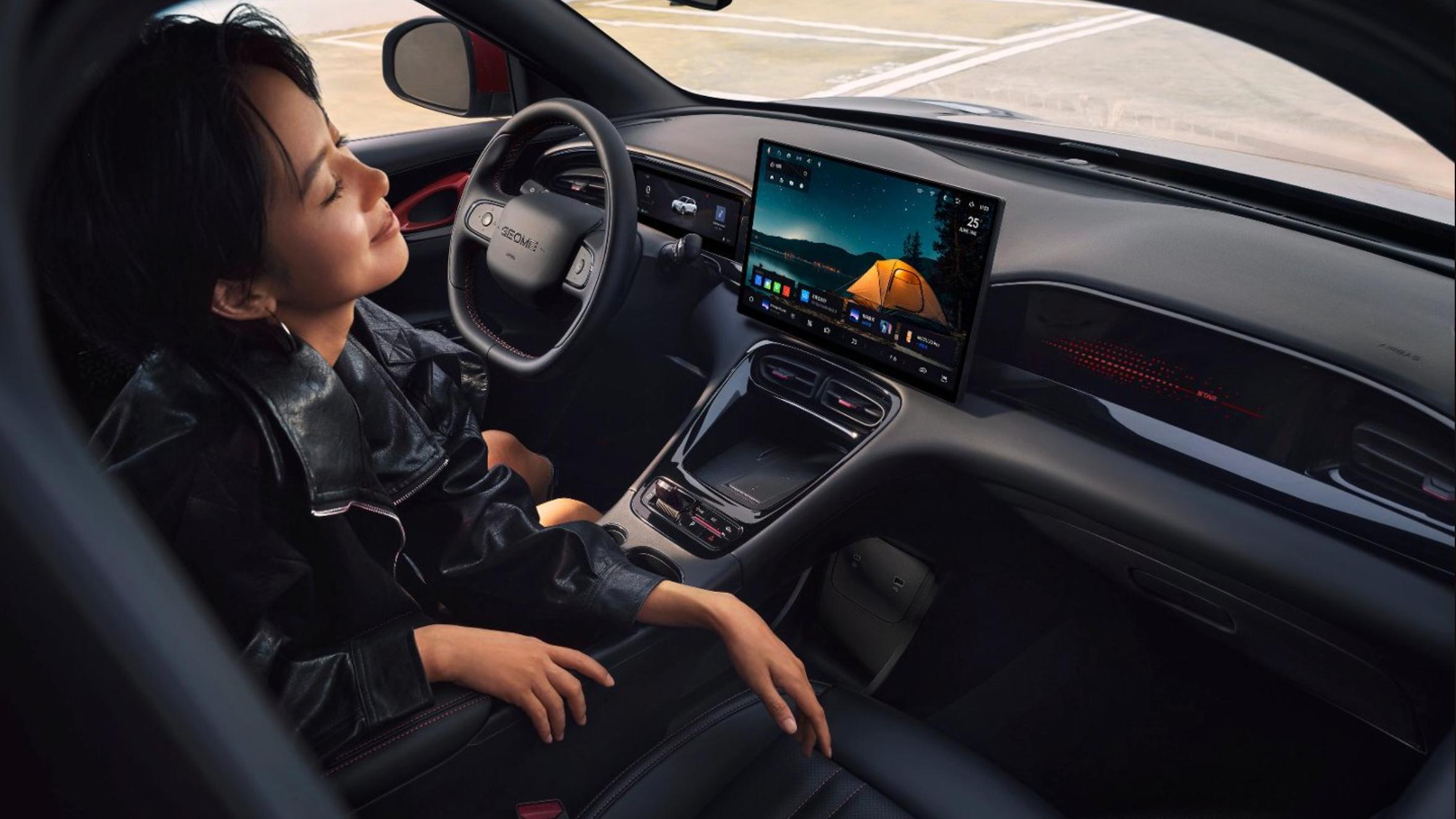 536天60万台！70L前备箱+10L副驾抽屉+宁德电芯，吉利又一里程碑