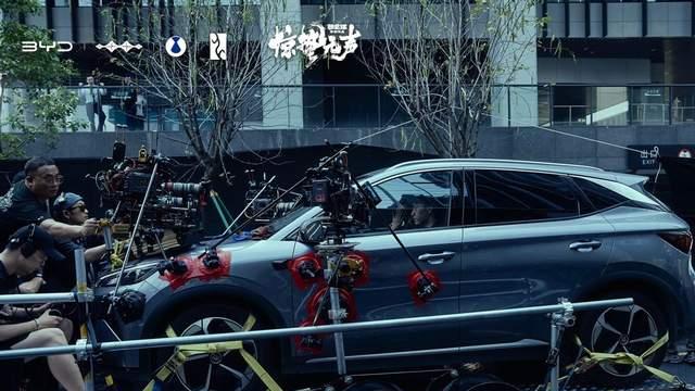 比亚迪致敬每一位守护者，你守护万家灯火我们守护你