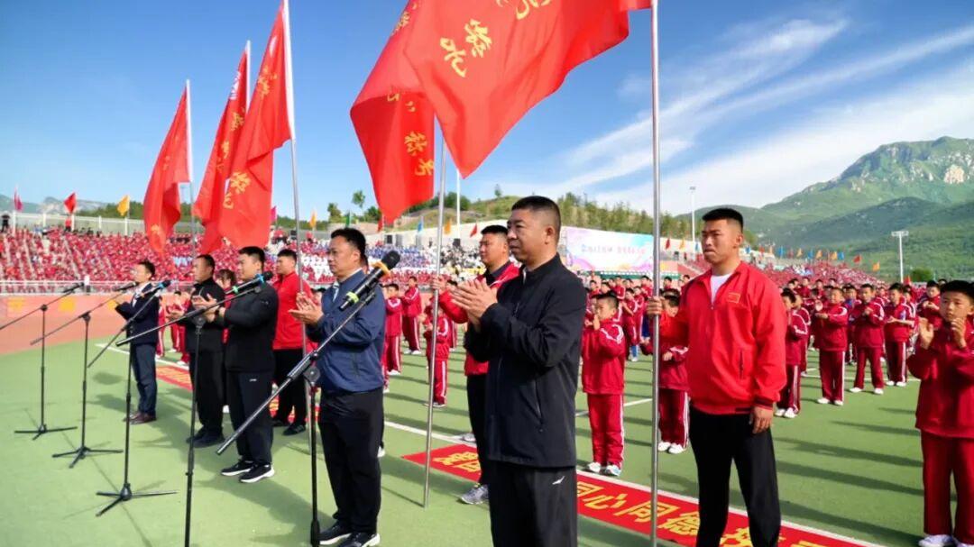 致敬劳动 礼赞青春 | 沉浸式解锁鹅坡青春奋进密码