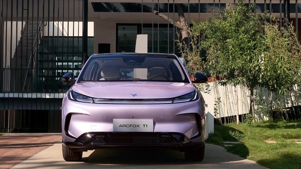 极狐汽车爆款加冕！极狐T1上市即热销，重塑A0级纯电市场格局