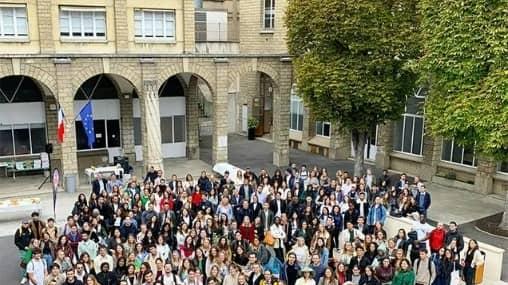 2026法国留学就业现状及图卢兹商学院的职场竞争力分析