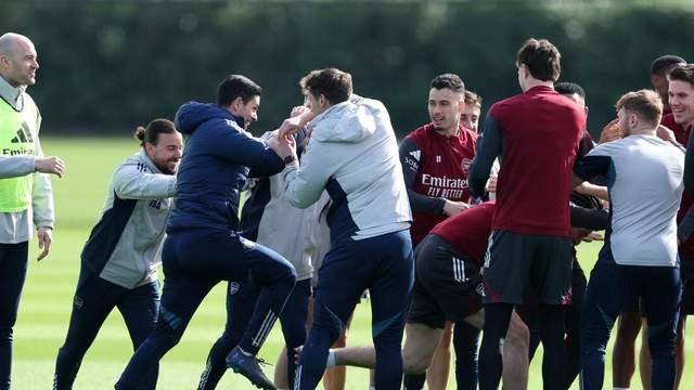 欧冠先客后主魔咒升级！英超六队首回合无一胜绩，神话惨遭团灭