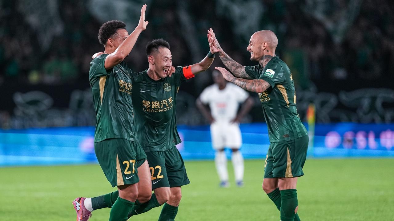 随着浙江3-2，成都蓉城2-2，山东泰山1-2，中超最新积分榜出炉