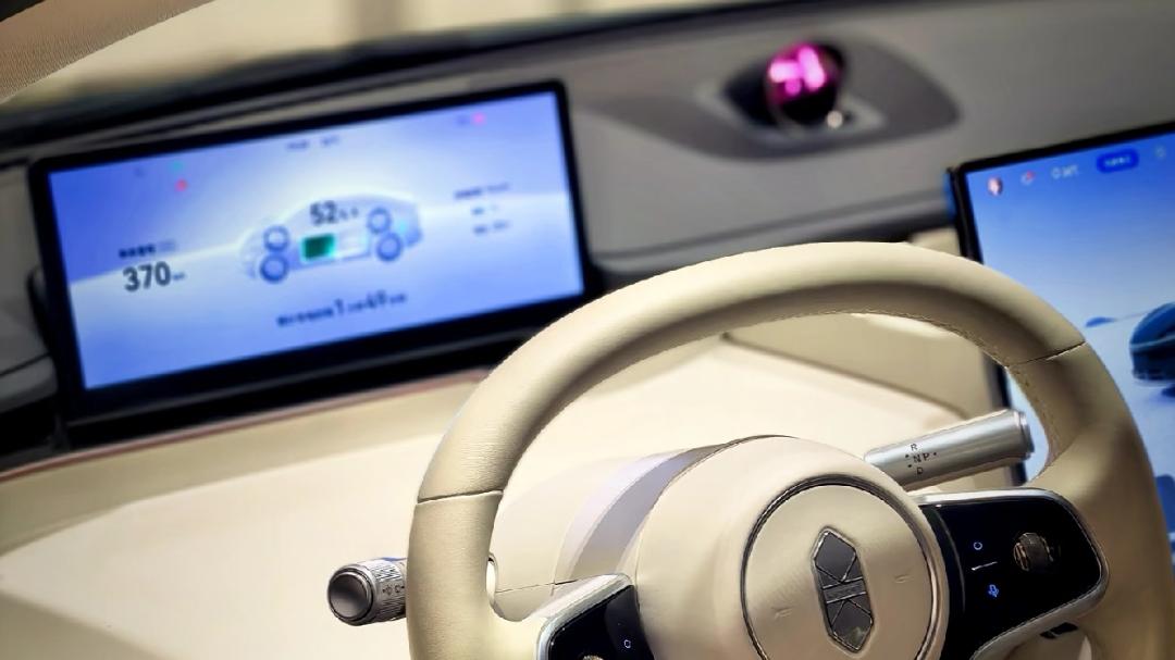 智界高层大换血：华为系掌舵，奇瑞强援