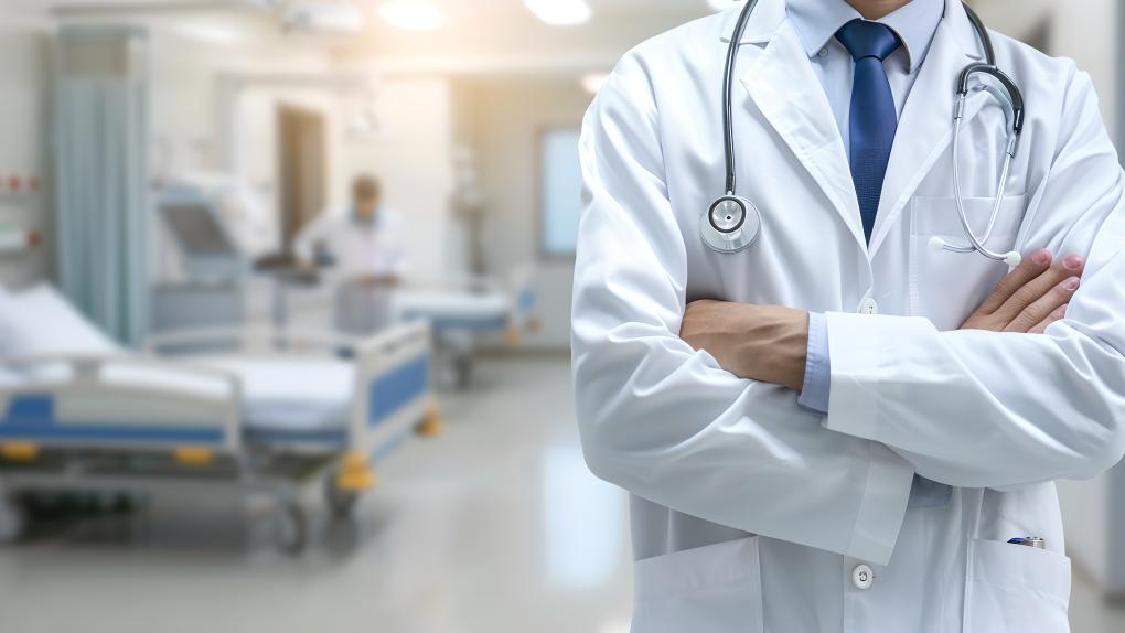 门诊患教科普效率低？把健康视频做成二维码贴墙上就行！