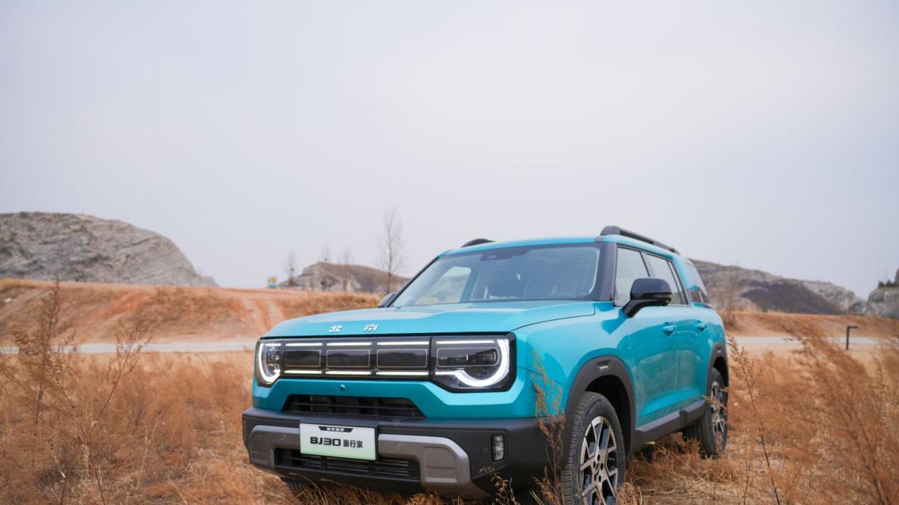 放弃“搬家式”露营，BJ30旅行家重塑露营体验的维度