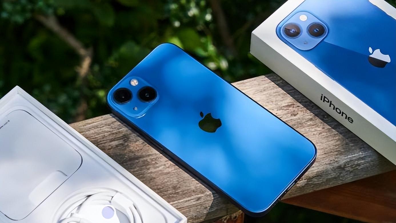 摒弃“新款执念”，老款iPhone13依旧魅力非凡