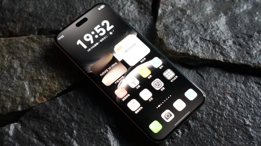 华为价格“大跳水”的一款手机，512GB+100倍变焦+鸿蒙OS6，值得重点捡漏