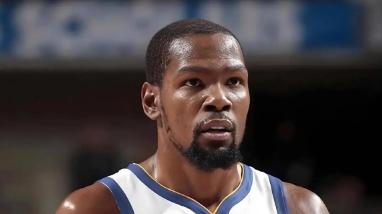 跟腱断裂之后的杜兰特依旧能拿到场均27分，若没有受伤会更强