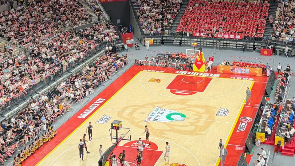 CBA：深圳战胜广厦保留希望，贺希宁11分+胡金秋空砍准2双