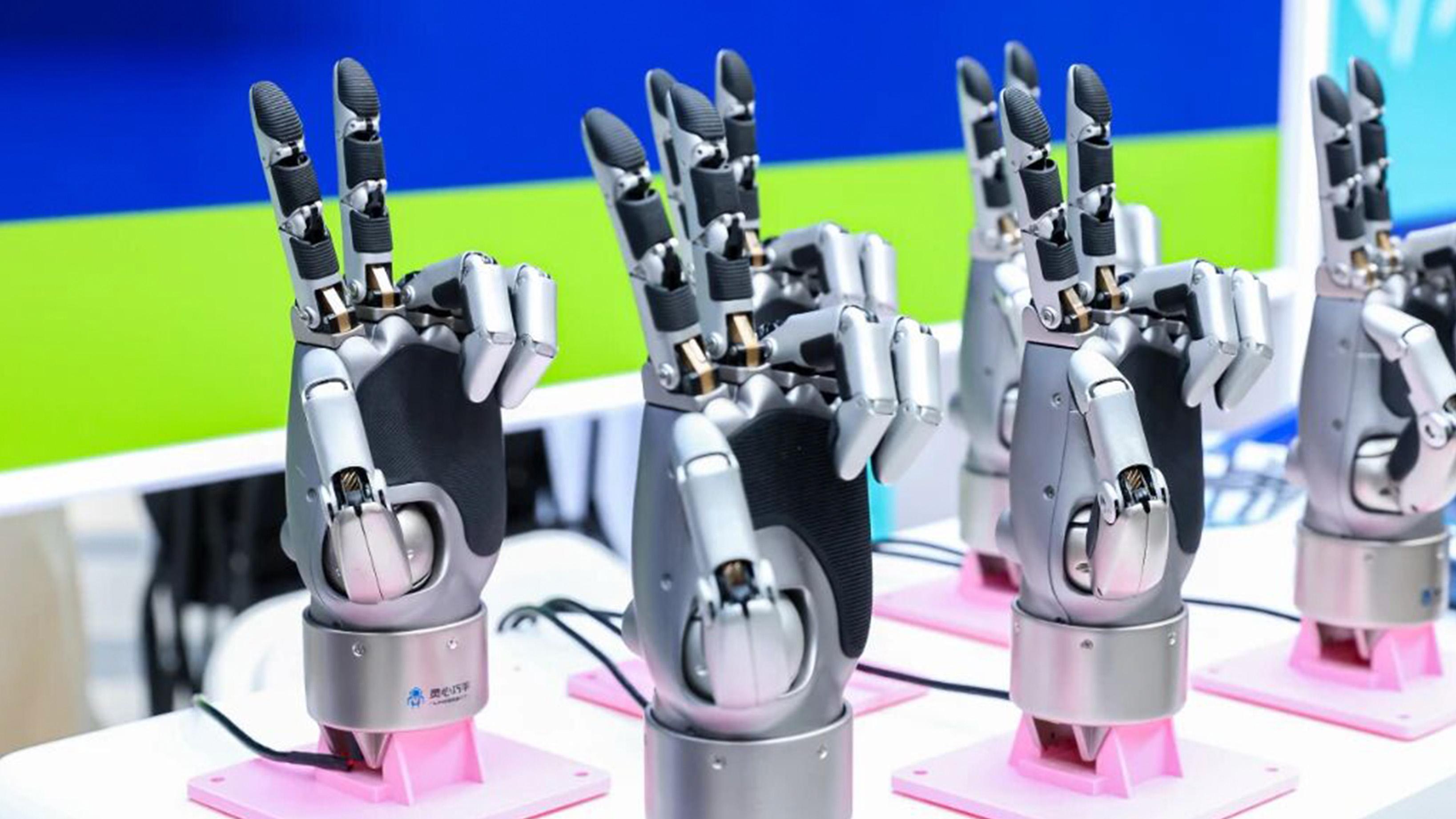 快讯｜具身智能万亿市场爆发！灵心巧手入选独角兽榜单