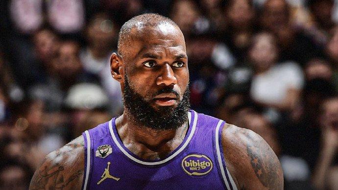 彻底无缘任何奖项！詹姆斯已缺阵18场，连续21年最佳阵容纪录告终