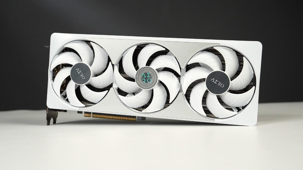 2026年X3D主板的绝配——“后浪”AMD Ryezn 7 9850X3D到底有多强？