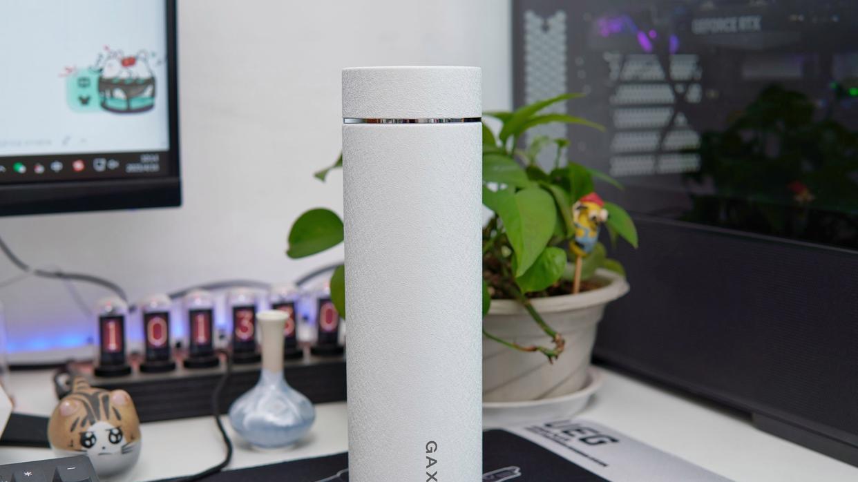 无毒无害更安全，保冷保热性能强劲而耐用——宫菱纯钛保温杯