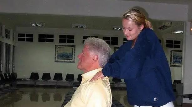 ​（五）揭秘爱泼斯坦案：比尔·克林顿的“26次飞行” 与神秘同行者