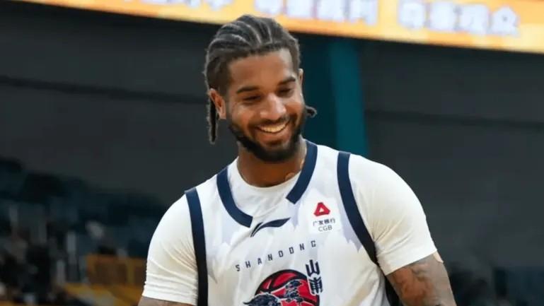 山东惜败天津！两小外42分死顶，3本土球员齐发挥，克里斯又崩！