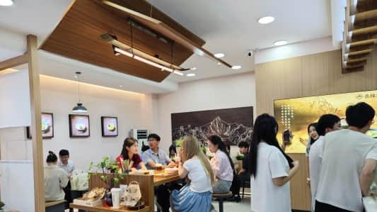 岳楼兰解馋小吃拼盘：以“酥脆香嫩”为核，打造中式小食的味觉狂欢盛宴