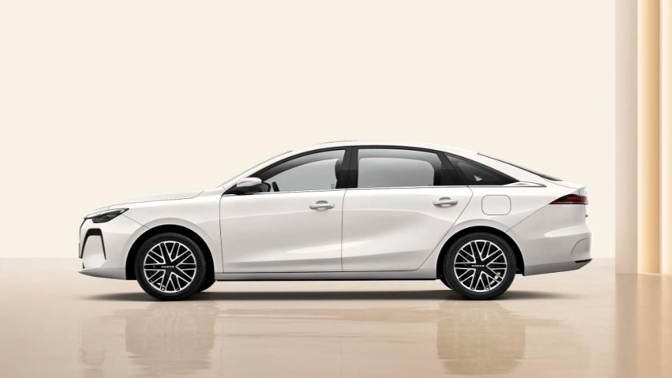 谁说燃油车没前途？2026款荣威i6务实可靠，期待定价有惊喜