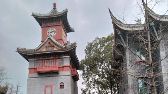 四川大学校园环境好不好？经费“三连涨”！校园改造进行中！