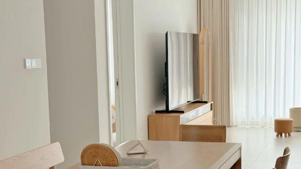 原木风的春天：阳光、木头与刚刚好的温柔