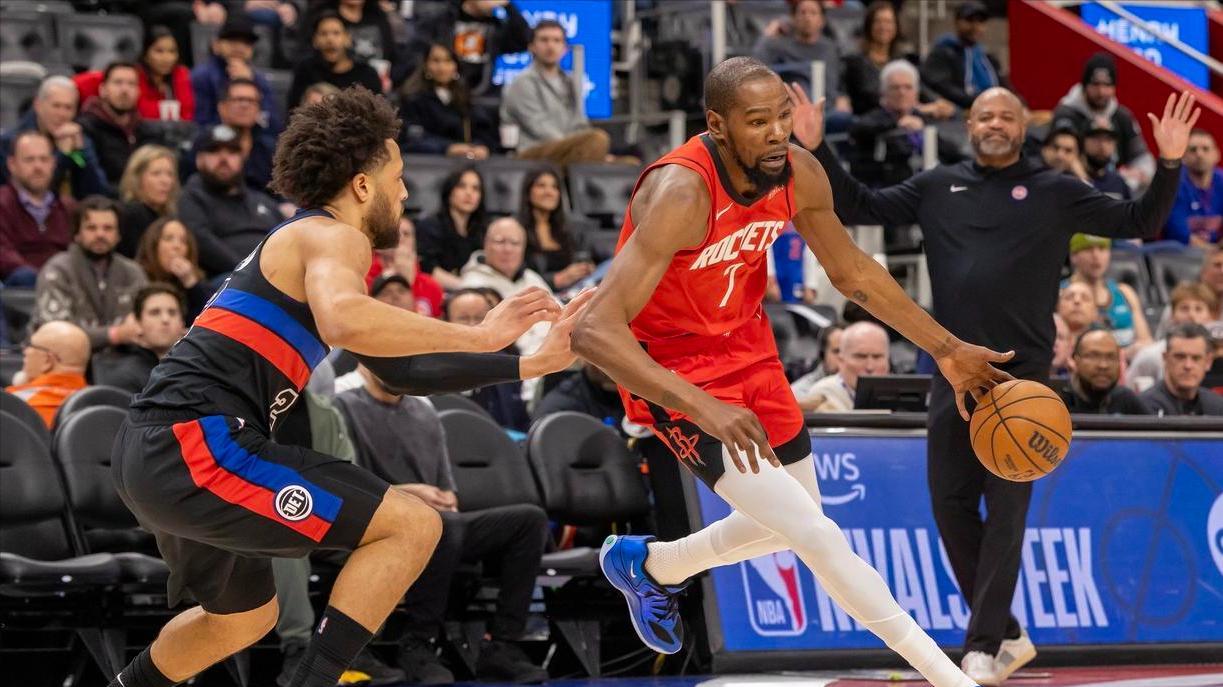 近15个客场第4胜，申京19分5助攻遭批评，杜兰特反应太真实