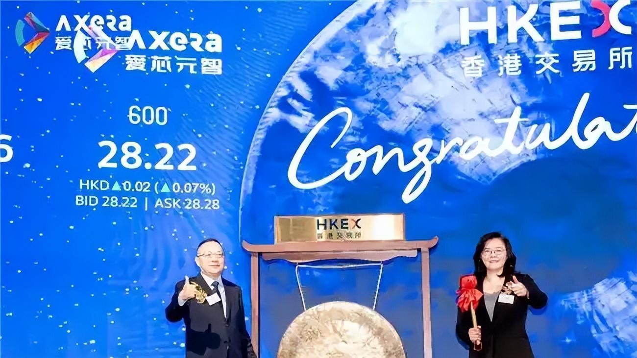 快讯｜灵心巧手京东春晚千手观音舞惊艳亮相，穿针引线获高度关注