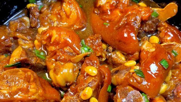 蹄糯汤浓，粉滑鲜香：时光慢炖的沅陵滋味