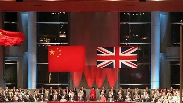在中国收回香港之前，为什么香港人会被一些国家视为“无国籍”