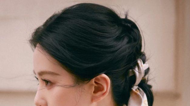 低调又精致，丝巾编发承包你整个春天的颜值