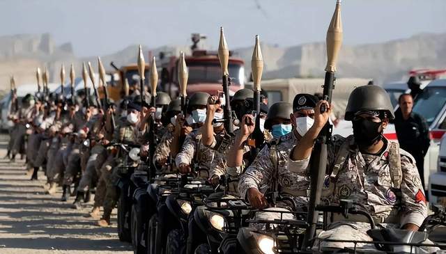 满满一船军火，全部沉入海底！伊朗这是得罪了哪路“海盗”？