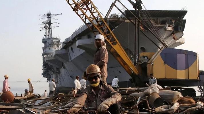 退役航母利润有多大？1800万买入一艘，拆解后反手赚9000多万