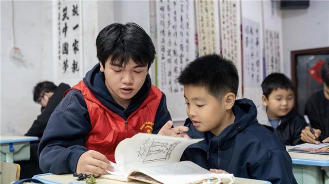 湖北云梦：多彩托管班 点亮少年心