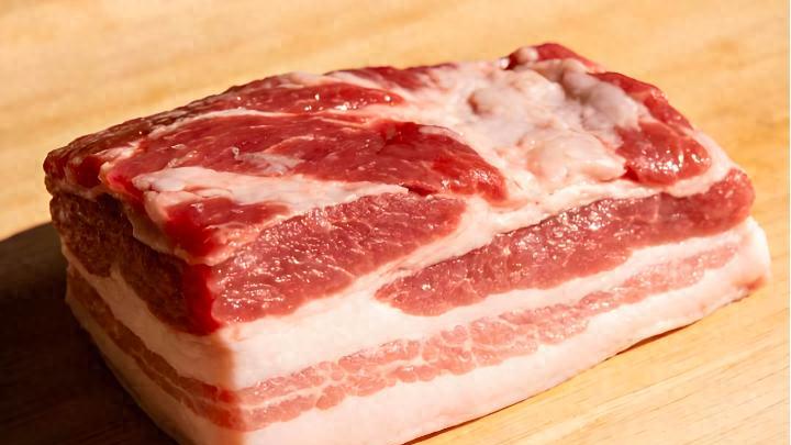 猪肉过剩背后：一场养殖户之间的囚徒困境