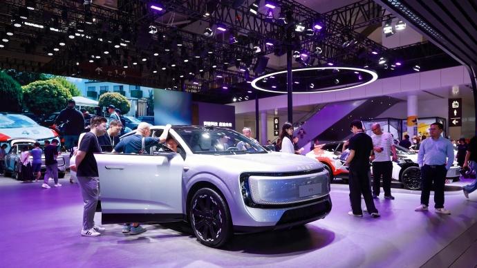 智慧性能旗舰SUV 奥迪 E7X 正式上市 限时臻享26.98万元起