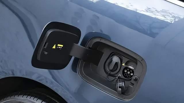 家庭新旗舰！吉利银河V900预售启动，31.98万起开抢