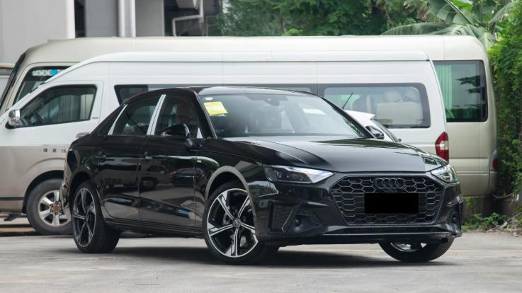 2025款奥迪A4L配置分析，别选错，这两款预算充足也不推荐