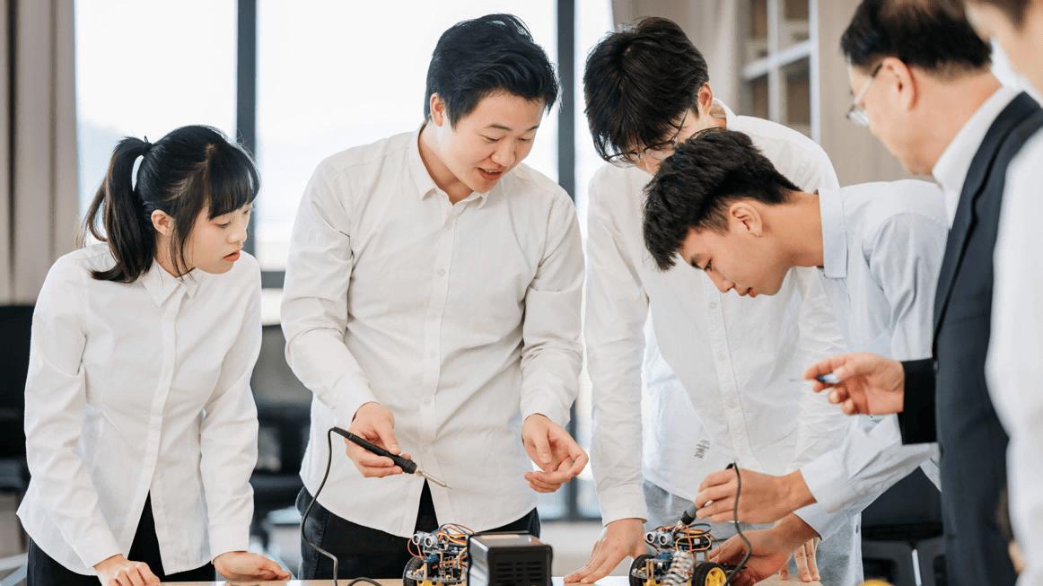 家长安心、孩子有“位”来：吉利学院交出的高质量就业“全景答卷”