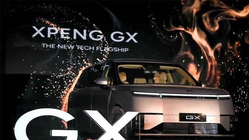 艰难但是无比正确，小鹏GX杀价到26.98万元
